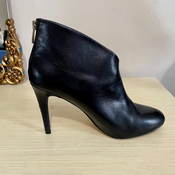 Aldo Woman’s ‘Cessi’ Closed-Toe Pumps - Size 7 - Picture 2 of 6